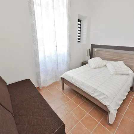 La Garde Cd-1504 Apartment *